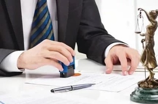 Toshkent shahri va Namangan viloyatidagi xususiy amaliyot bilan shugʻullanuvchi notariuslar litsenziyalari toʻxtatildi