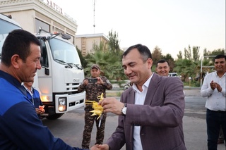 Қашқадарёда чиқиндиларни ташиш учун қўшимча автомашиналар олиб келинди