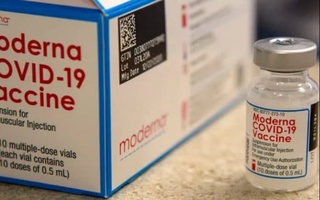 В нашу страну доставлена очередная крупная партия вакцины «Moderna»