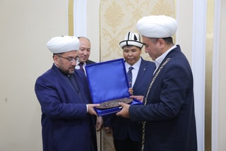 Ўзбекистон ва Қирғизистон муфтийлари учрашдилар