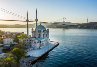 Туркия 2024 йилнинг биринчи ярмида туризмдан 23 млрд доллар даромад кўрди