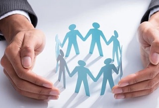 Kasaba uyushmasi: xodimlarning mehnatga oid, ijtimoiy-iqtisodiy huquq va manfaatlarini ifodalaydi