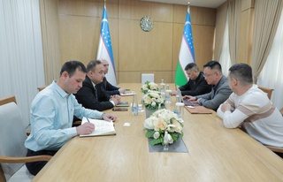 Oʻzbekiston va Xitoyning turistik shaharlari oʻrtasida doimiy va charter reyslar amalga oshiriladi