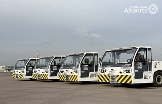 Toshkent aeroporti yangi samolyot buksirlarini foydalanishga qabul qildi