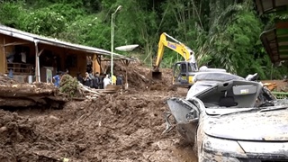 Индонезияда кўчки оқибатида 27 киши ҳаётдан кўз юмди