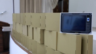 O'rta Chirchiq tumanida hokim yordamchilariga planshetlar topshirildi