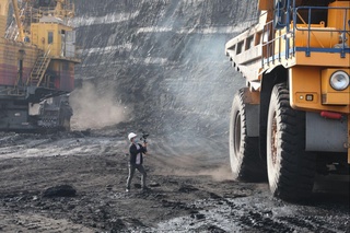 Журналистлар Ангрен кўмир конига саёҳат қилди