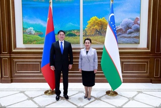 Дурнамои ҳамкориҳои байнипарлумонии Ӯзбекистон ва Муғулистон баррасӣ шуд