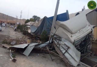 Булоқбошида юк машинаси аҳоли хонадонига бориб урилди. Қурбонлар бор