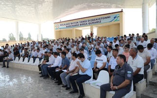 Zoyir Mirzayev klaster va fermer xoʻjaliklari vakillari bilan ochiq muloqot qildi