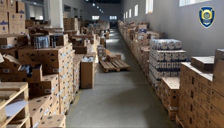 В Самаркандской области директор склада иностранного предприятия присвоил парфюмерию на сумму 283,6 млн сумов