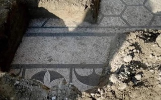 Albaniyada qadimgi va noyob Rim mozaikasi topildi