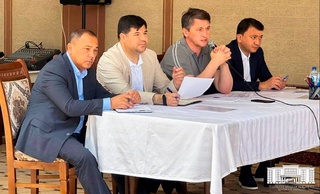 Шавкат Умурзаков провел встречу с предпринимателями Янгихаётского района столицы