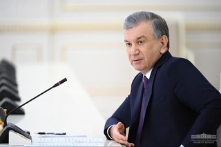 President Shavkat Mirziyoyev chairs a meeting for the development of local industry