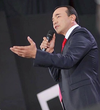 Озодбек Назарбеков янги қўшиқ куйлади