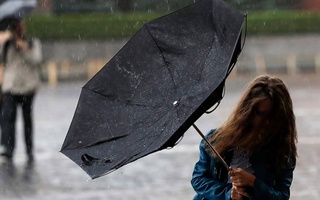 Сильные порывы ветра и дожди с переходом в снег ожидаются в некоторых регионах в конце недели