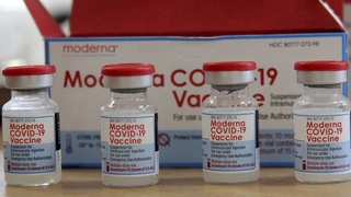 В Японии приостановили использование вакцины «Moderna» из-за обнаружения примесей