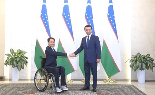 Франциянинг янги элчиси ТИВ раҳбарига ишонч ёрлиқлари нусхаларини топширди