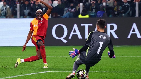 «Ювентус» драматично проиграл в овертайме стыков «Галатасараю»