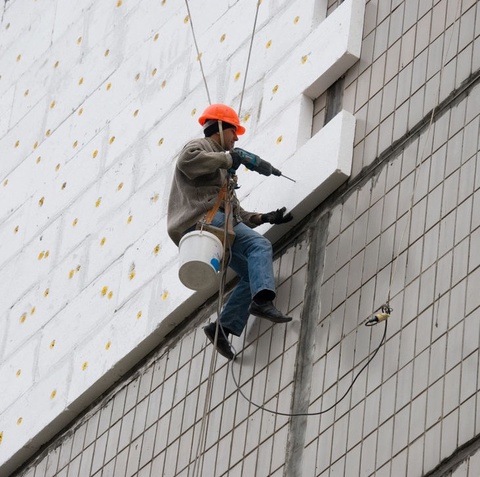 Ўтган асрда қурилган биноларда иссиқлик энергиясининг 30 фоизгача қисми йўқоляпти