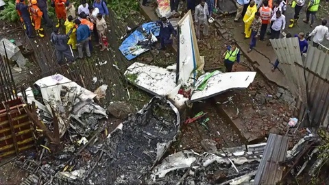 В Индии разбился самолет