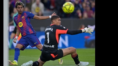 «Барселона» потопила «Вильярреал» в матче с хет-триком Ламина Ямаля