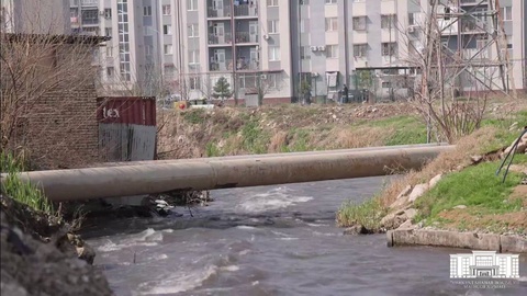 Хокимият Ташкента прокомментировал ситуацию с переходом детей через канал в Сергелийском районе