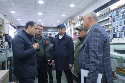 В торговом комплексе «Malika» в Ташкенте проверили соблюдение налогового законодательства и прозрачность торговли