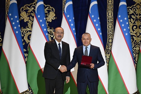 “Olmaliq kon-metallurgiya kombinati” tashkil topgani munosabati bilan bayram tadbiri oʻtkazildi