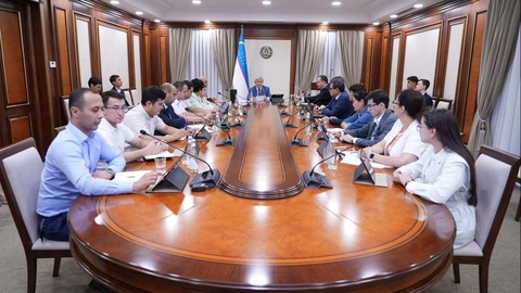 Qonun bilan endilikda hokim mahalliy Kengash raisi boʻla olmasligi belgilanyapti