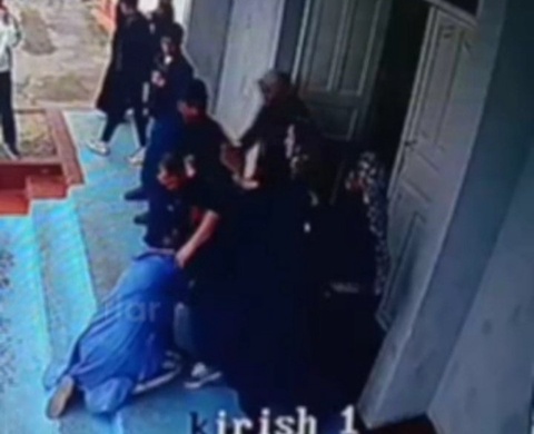 Marg‘ilon shahridagi maktabda bezorilik qilgan shaxsga nisbatan jinoyat ishi qo‘zg‘atildi