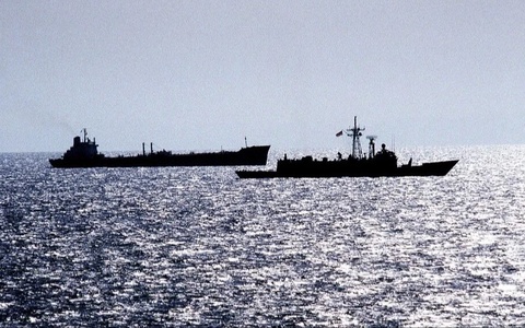 Ҳормуз бўғозидаги вазият беш ҳафта давом этса, нефть нархи бир баррелига 100 долларга етади – мутахассис