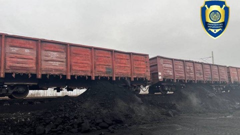 Дар Фарғона ва Ҷиззах дуздии ангишти имтиёзнок, ки барои аҳолӣ пешбинӣ шуда буд, ошкор шуд