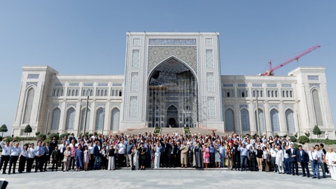300 scholars from around the world adopted the Samarkand declaration and addressed the President of Uzbekistan Shavkat Mirziyoyev