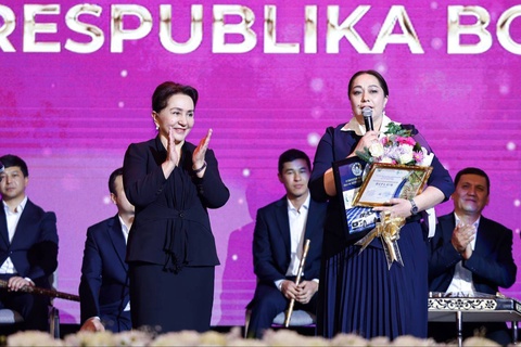 Дар шаҳри Тошканд ғолибони марҳилаи ҷумҳуриявии озмуни миллии «Зани сол» қадрдонӣ шуданд