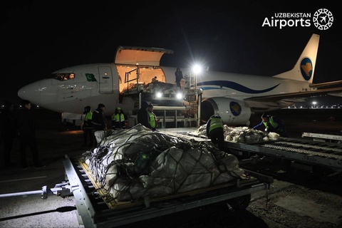 Между Узбекистаном и Пакистаном выполнен первый чартерный грузовой рейс