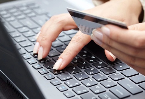 Migratsiya agentligi pul yigʻish aksiyalarini oʻtkazayotgan firibgarlardan ogohlantirdi