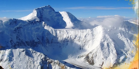 Дар Тоҷикистон як пораи бузурги пиряхи қаторкӯҳҳои Исмоили Сомонӣ канда шудааст