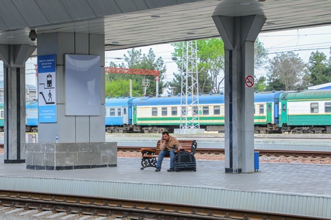 Бир қатор йўловчи поездларнинг ҳаракати бекор қилинмоқда