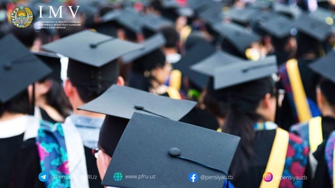 What is the procedure for paying a pension if a family member of a deceased breadwinner graduates from a university and enters another university in a second specialty?