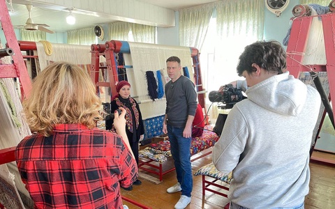 The popular Russian TV channel Channel 5 promotes the tourist attractiveness of Uzbekistan