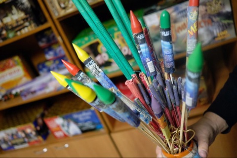 Пиротехника буюмлари муомаласи Қонун билан тартибга солинди