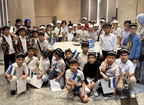 Мактаббачагони Ӯзбекистон ғолиби Олимпиадаи байналмилалӣ аз фанни математика гардиданд