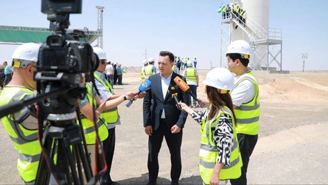 Пресс-тур: в Узбекистане установлена первая крупная ветряная турбина