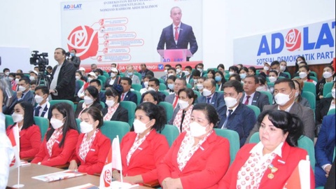 Кандидат в Президенты Бахром Абдухалимов встретился с избирателями Джизакской области