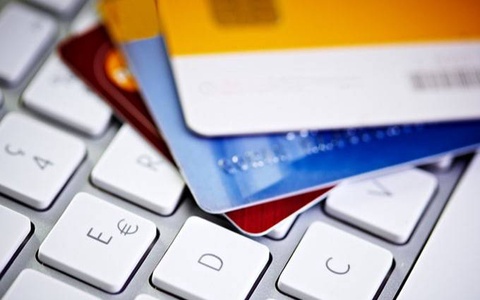 “Uzcard” муштариёнро аз афзоиши фаъолияти қаллобӣ огоҳ кард