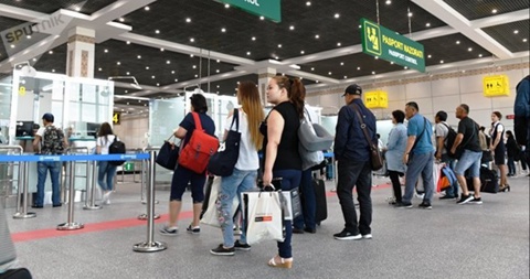 Chet el fuqarolarini Oʻzbekistonga taklif qilish boʻyicha davlat xizmati koʻrsatiladi