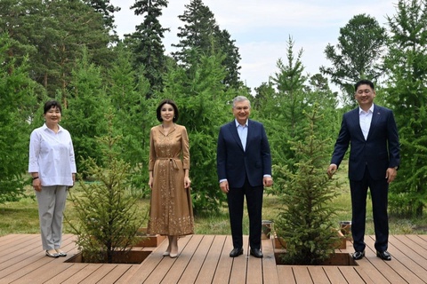 O‘zbekiston va Mo‘g‘uliston rahbarlari daraxt ekdilar