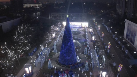 Новогодняя елка Ташкента - в числе самых высоких в мире