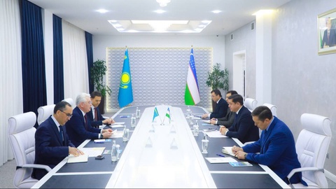 Узбекистан и Казахстан укрепляют партнерство в налоговой сфере